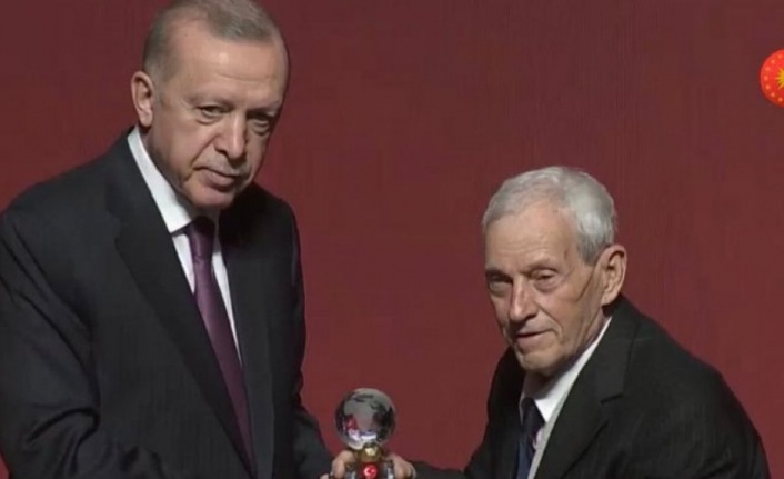 İsmail Araç’a Cumhurbaşkanı Erdoğan’dan ödül