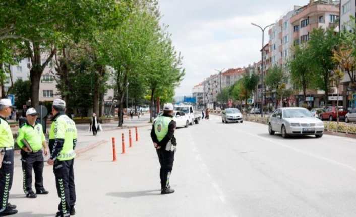 Bursa İnegöl'de "Yayalar İçin 5 Adımda Güvenli Trafik" uygulaması yapıldı 