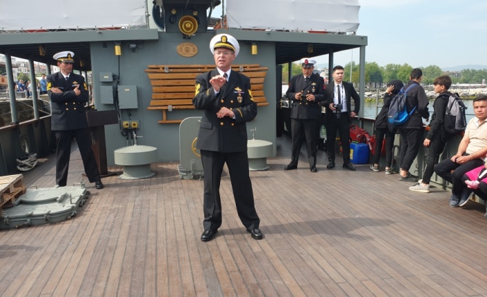 TCG Nusret Müze Gemisi, Yalova'da ziyarete açıldı