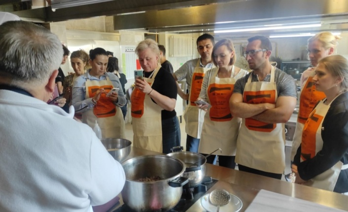 Proje kapsamında Letonya ve Romanya'dan gelen öğretmenler Edirne mutfağını tanıdı
