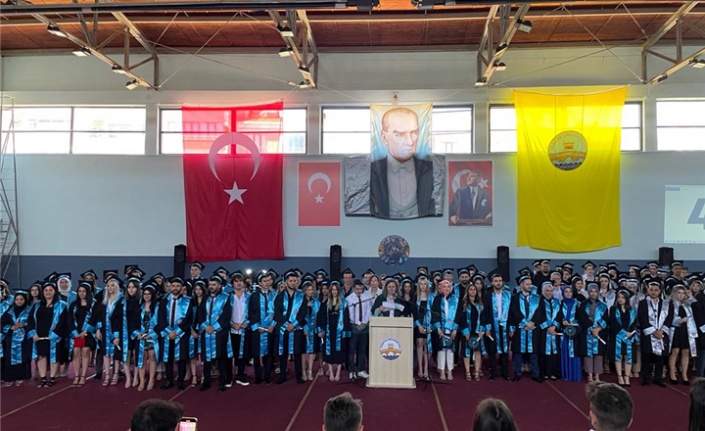 Trakya Üniversitesinin Keşan'daki yüksekokullarında mezuniyet törenleri yapıldı