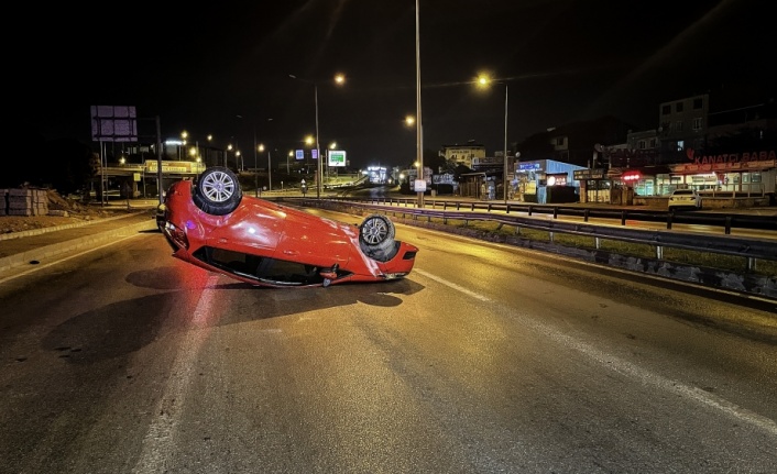 Bursa'da sürücü, takla atan otomobilden yara almadan kurtuldu