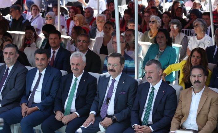TOBB Başkanı Rifat Hisarcıklıoğlu, Kocaeli'de hizmet kompleksi açılışına katıldı
