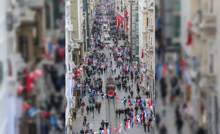 İstanbul Valisi Yerlikaya, terör saldırısı sonrası İstiklal Caddesi için “genel emir“ yayımladı: