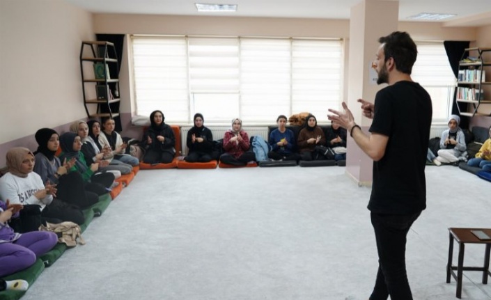 Konya'da liseli gençlere 'İşaret Dili' farkındalığı