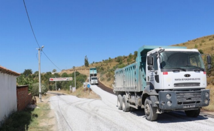 Manisa'da 500 kilometrelik yol ağı asfaltlandı