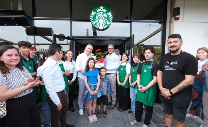 Starbucks'ın yeni şubesi GEBZE CENTER'de açıldı